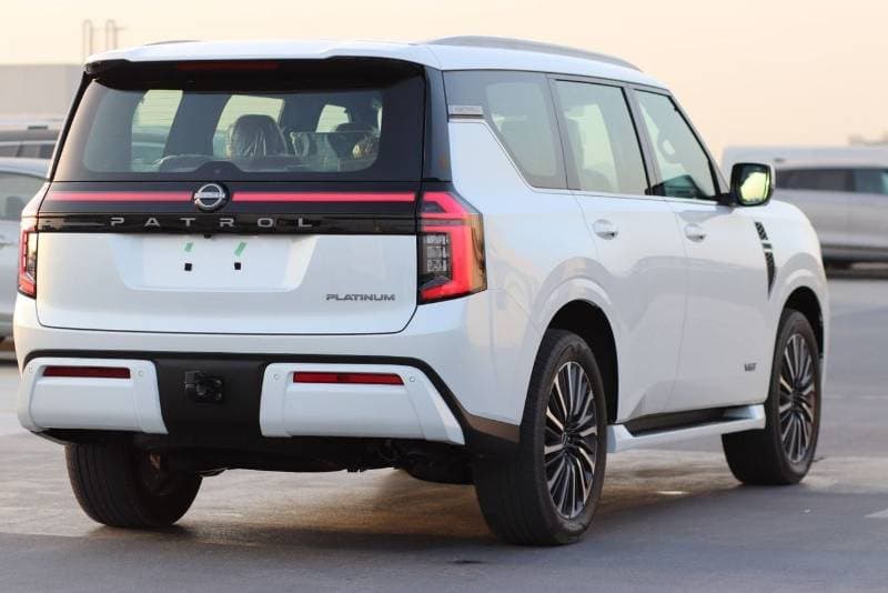 2025 Nissan Patrol LE PLATINUM CITY thumbnail 4