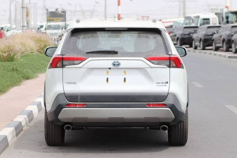 2025 Toyota RAV4 XLE HEV thumbnail 5