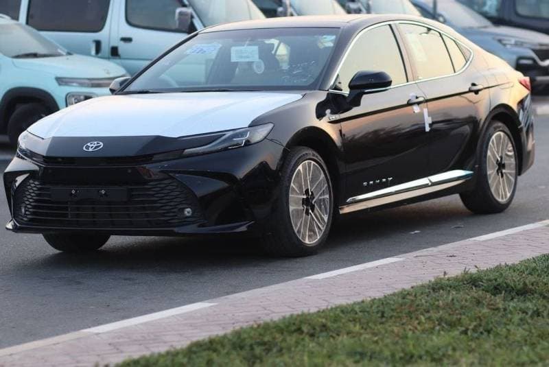 2026 Toyota Camry thumbnail 3