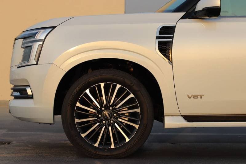 2025 Nissan Patrol LE PLATINUM CITY thumbnail 8