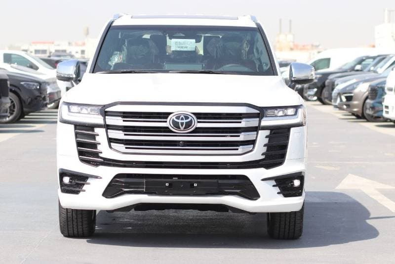 2025 Toyota Land Cruiser VXR thumbnail 2