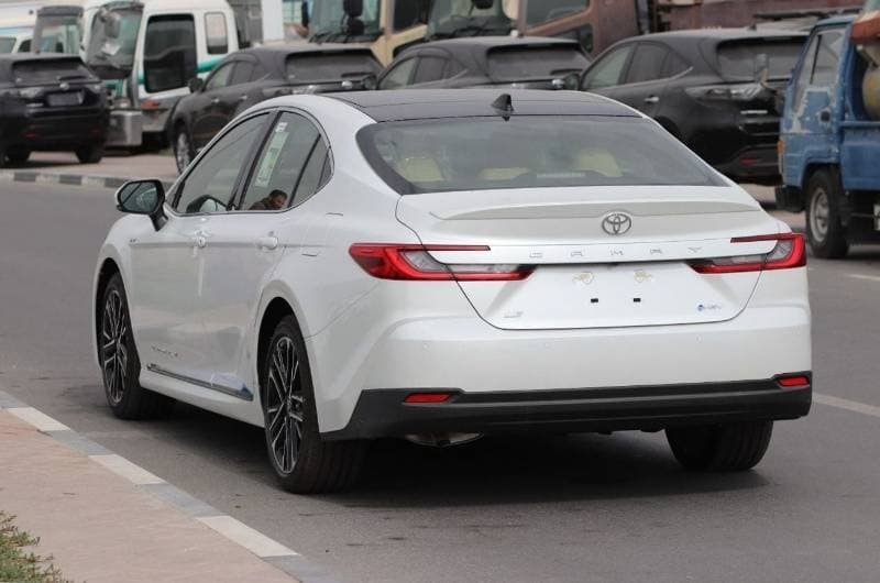 2026 Toyota Camry thumbnail 4