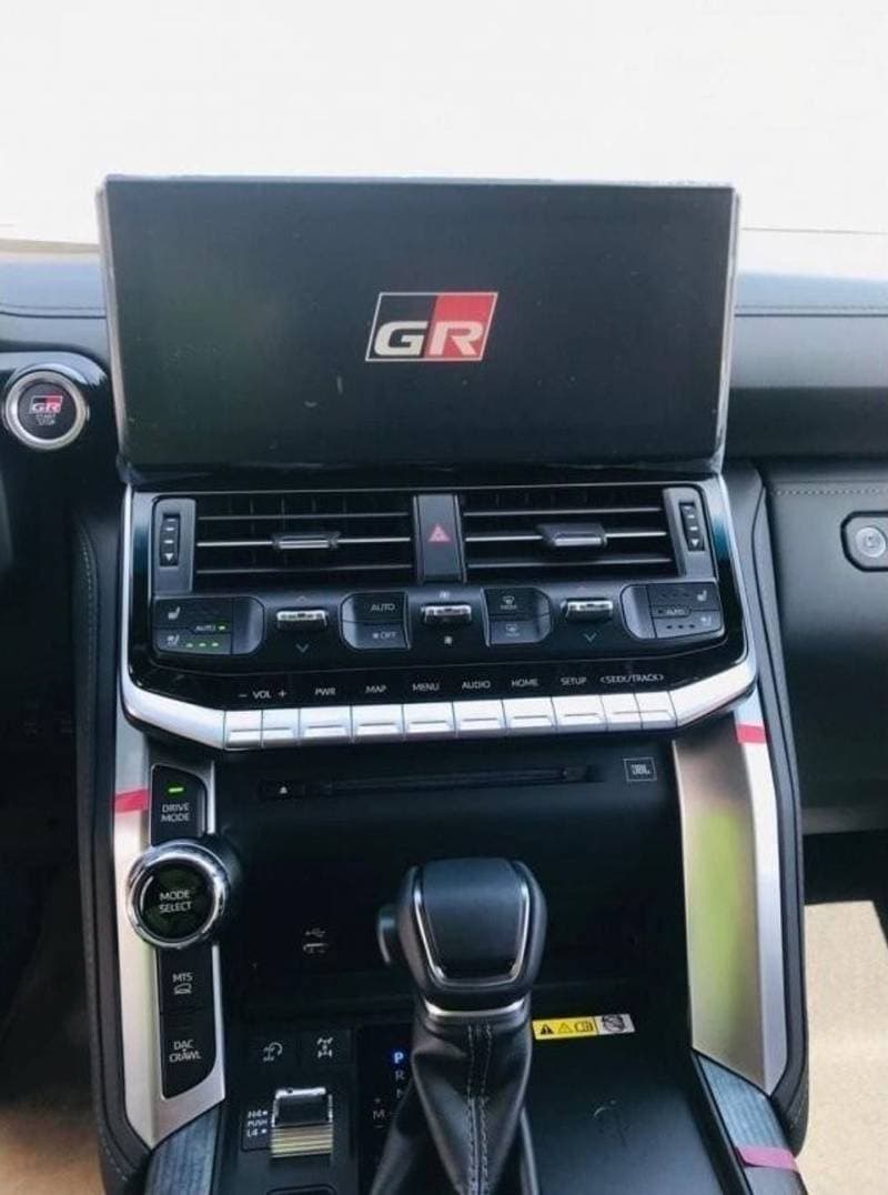 2026 Toyota Land Cruiser GR SPORT thumbnail 5