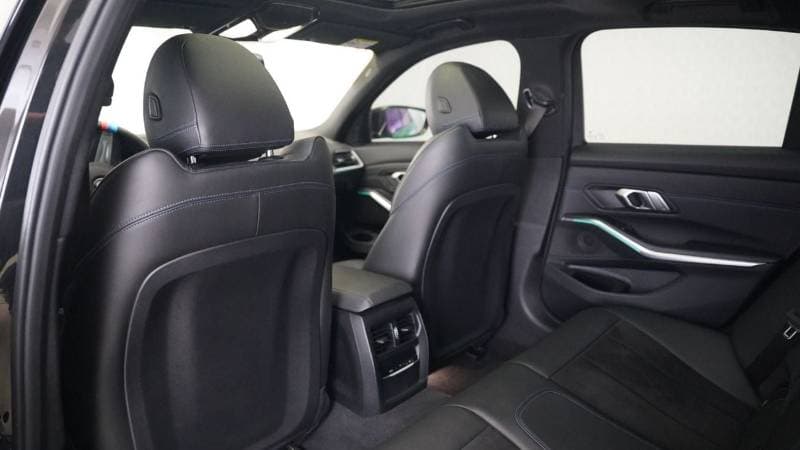 2021 BMW 330i M SPORT thumbnail 5