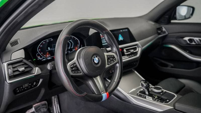 2021 BMW 330i M SPORT thumbnail 4
