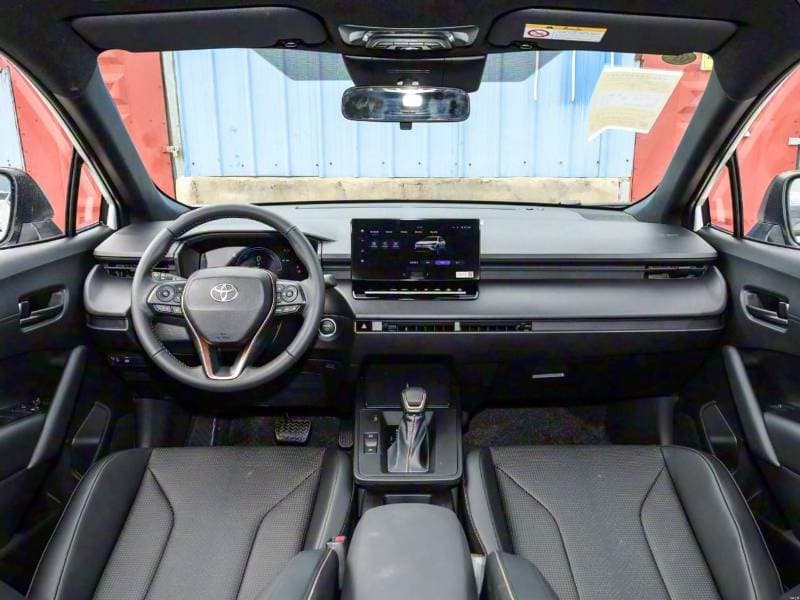 2026 Toyota Corolla Cross GLI thumbnail 8