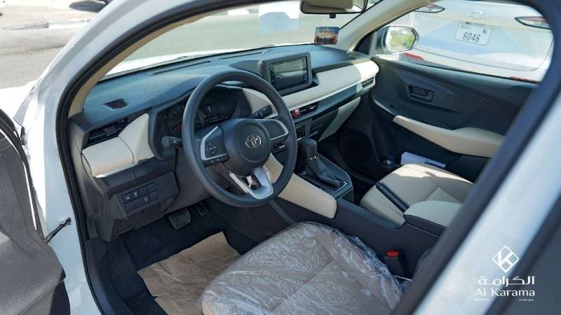 2026 Toyota Yaris Y thumbnail 6
