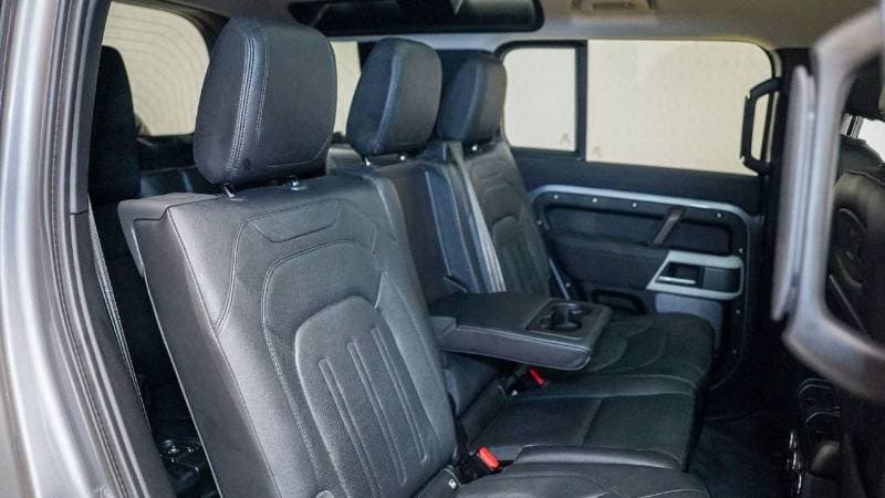 2021 Land Rover Defender 110 S P300 thumbnail 7