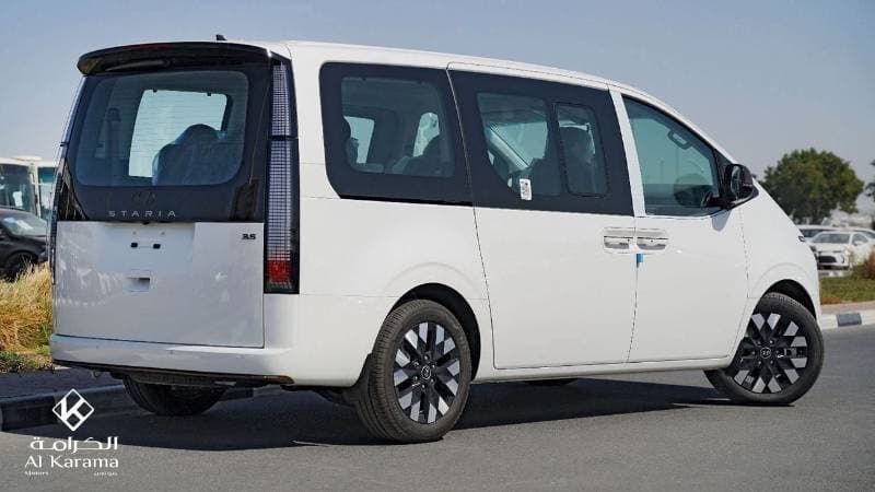 2026 Hyundai Staria LUXURY thumbnail 4