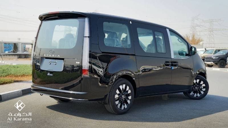 2026 Hyundai Staria LUXURY thumbnail 4