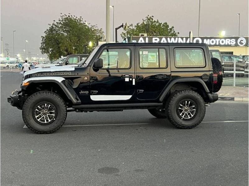 2024 Jeep Wrangler Unlimited RUBICON 392 thumbnail 3