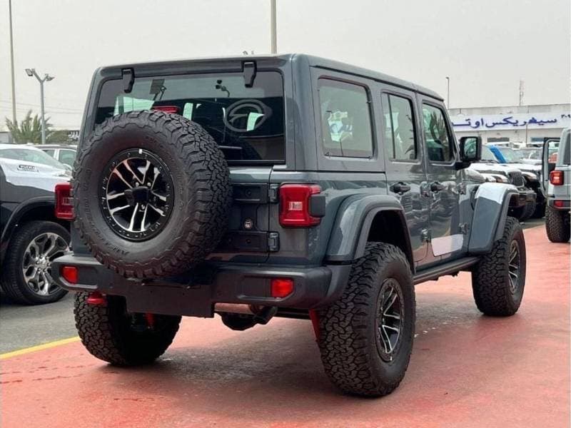 2024 Jeep Wrangler Unlimited RUBICON thumbnail 4