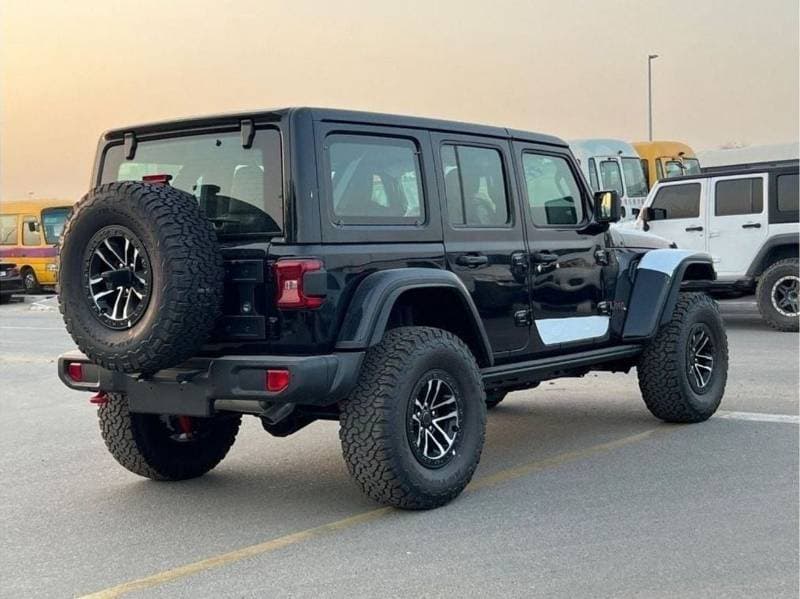 2024 Jeep Wrangler Unlimited RUBICON thumbnail 4