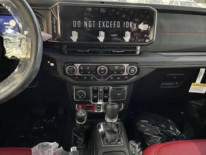 2024 Jeep Wrangler Unlimited RUBICON 392 thumbnail 8