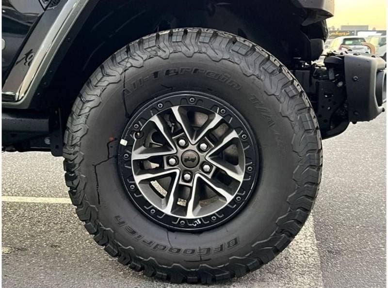 2024 Jeep Wrangler Unlimited RUBICON 392 thumbnail 7