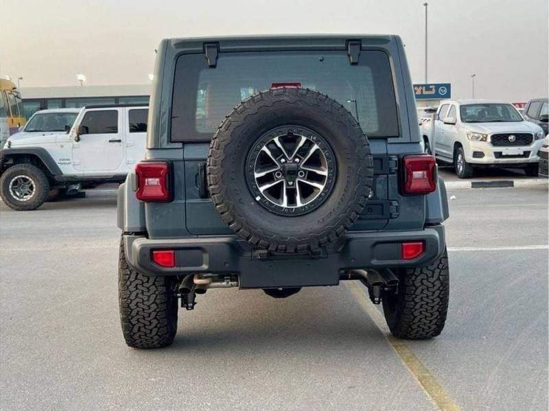 2024 Jeep Wrangler Unlimited RUBICON 392 thumbnail 5