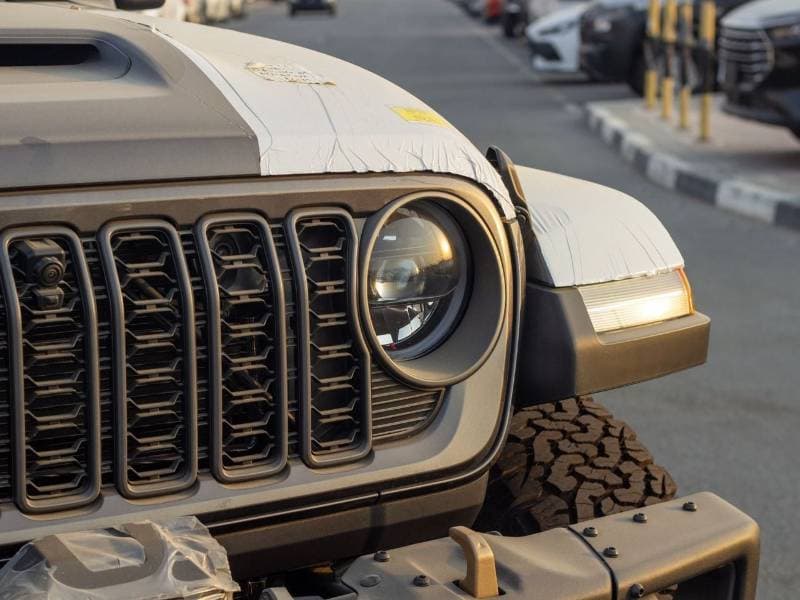 2025 Jeep Wrangler Unlimited RUBICON 392 thumbnail 6