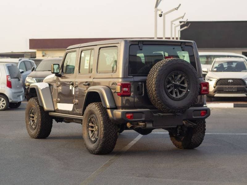 2025 Jeep Wrangler Unlimited RUBICON 392 thumbnail 3