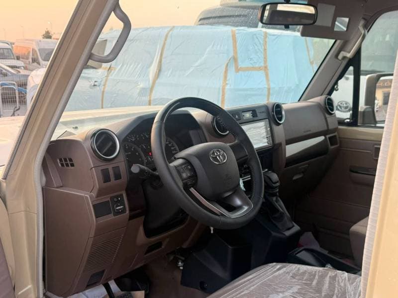 2026 Toyota Land Cruiser Pick Up thumbnail 5
