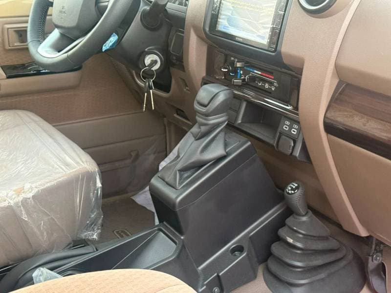 2026 Toyota Land Cruiser Pick Up thumbnail 6