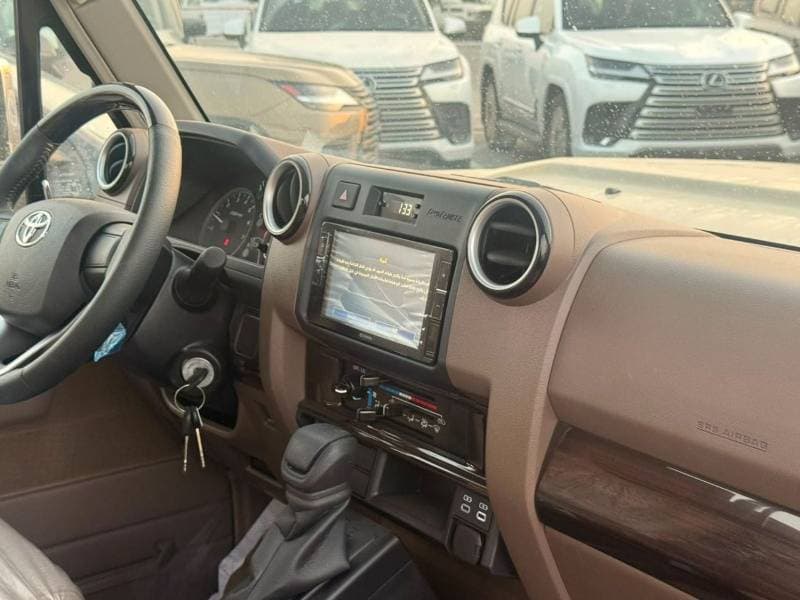2026 Toyota Land Cruiser Pick Up thumbnail 4
