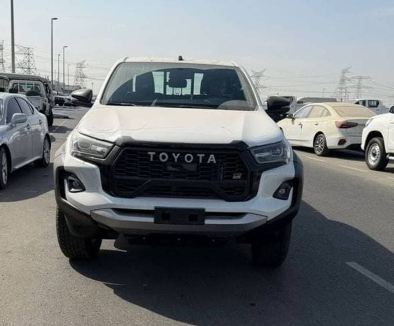 2025 Toyota Hilux GR SPORT thumbnail 3