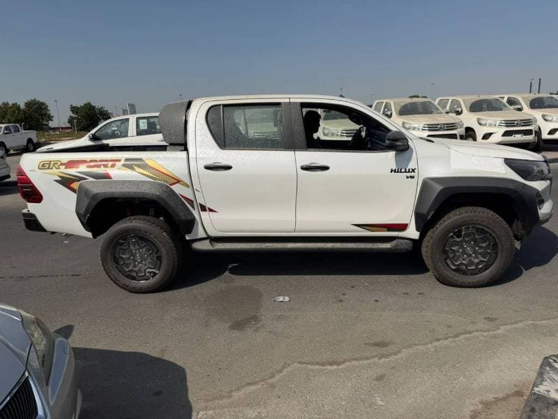 2025 Toyota Hilux GR SPORT