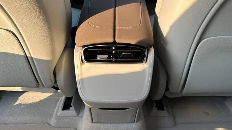 2023 Mercedes Benz EQS 450 4MATIC thumbnail 3