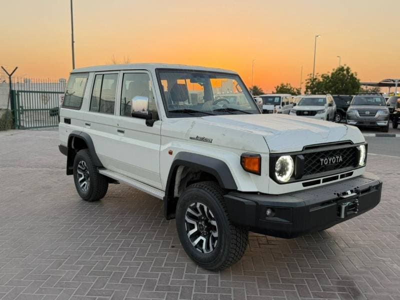 2025 Toyota Land Cruiser 70