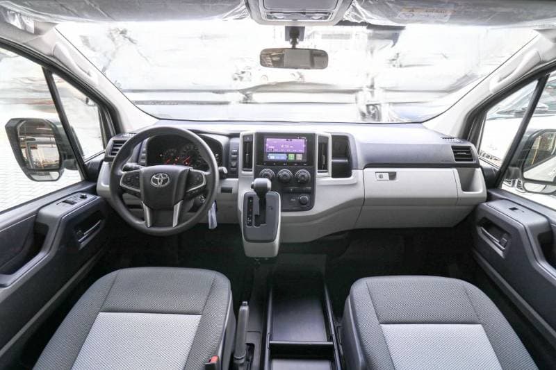 2026 Toyota Hiace GL thumbnail 4