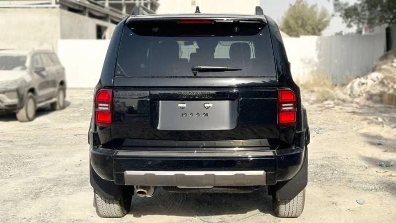 2025 Toyota Prado VXR thumbnail 6