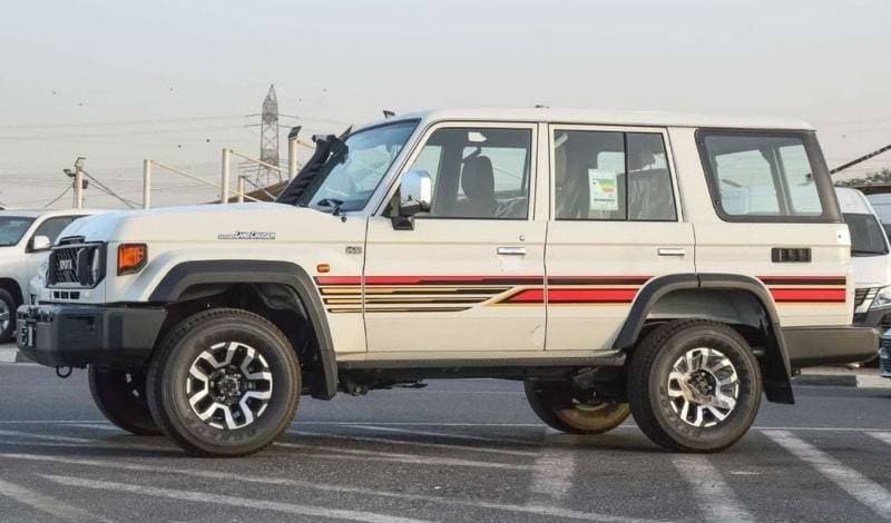 2025 Toyota Land Cruiser S DLX thumbnail 4