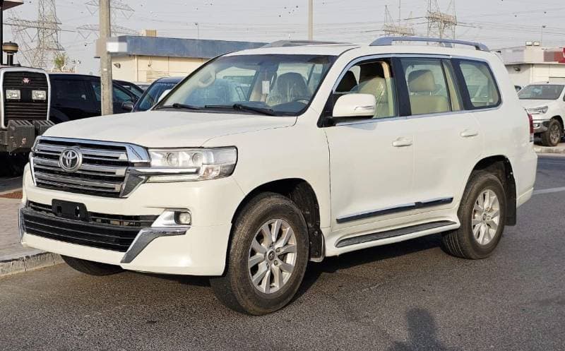 2016 Toyota Land Cruiser GXR