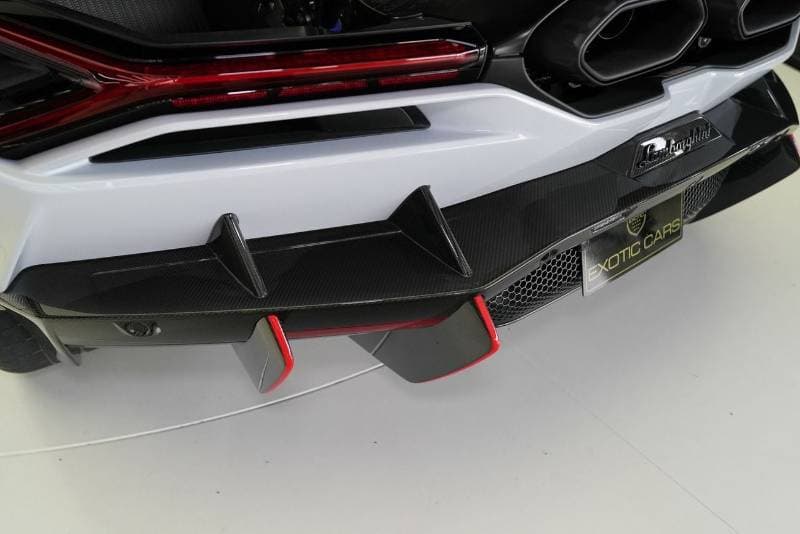 2025 Lamborghini Revuelto STANDARD thumbnail 8