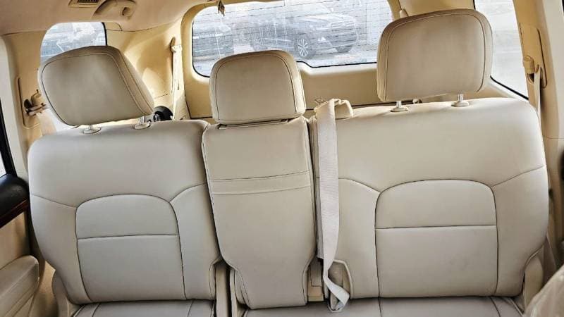 2016 Toyota Land Cruiser GXR thumbnail 5