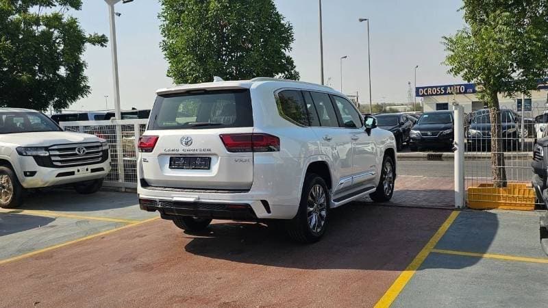 2026 Toyota Land Cruiser VXR thumbnail 6