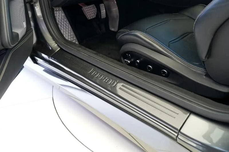 2019 Ferrari GTC4 LUSSO thumbnail 7