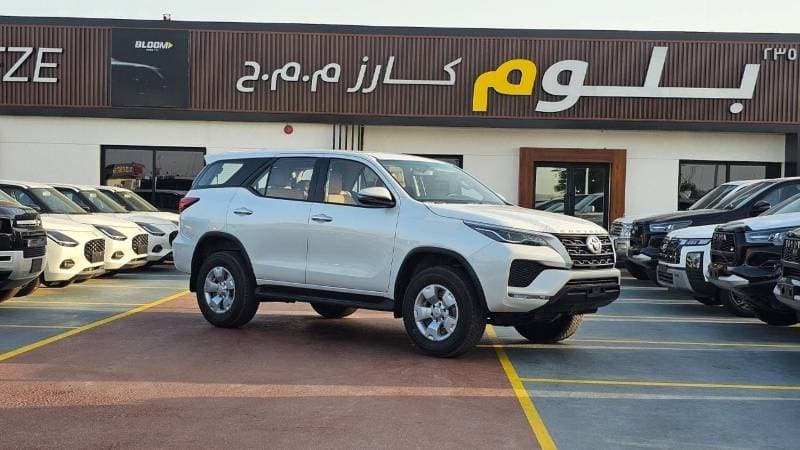 2026 Toyota Fortuner 2.4 DIESEL E 4WD AT 2026/2026 thumbnail 2