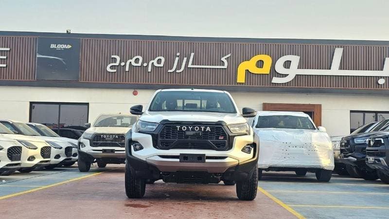 2026 Toyota Hilux GR SPORT thumbnail 3