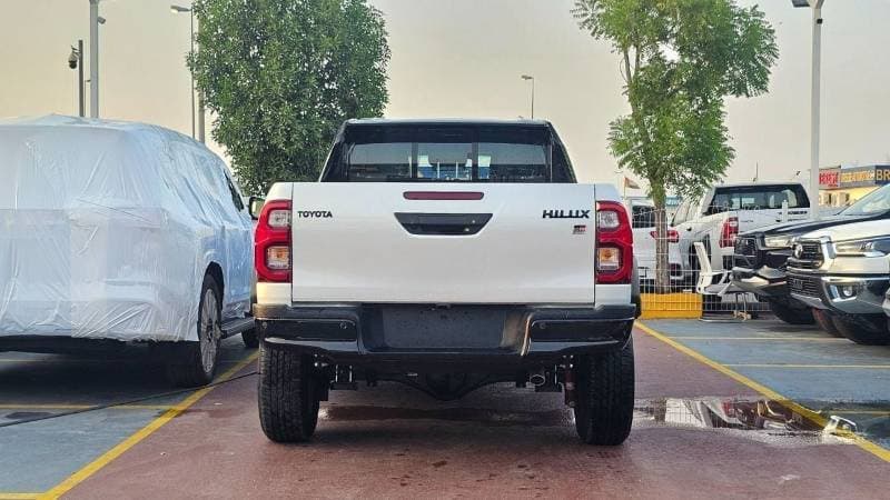 2026 Toyota Hilux GR SPORT thumbnail 5