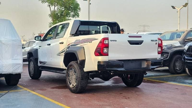 2026 Toyota Hilux GR SPORT thumbnail 7
