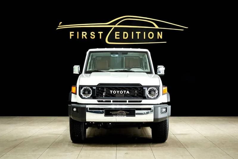 2026 Toyota Land Cruiser 70 thumbnail 4
