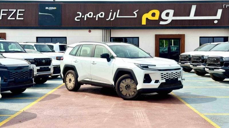 2026 Toyota RAV4 XLE HEV thumbnail 3