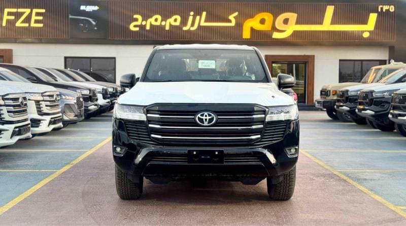 2025 Toyota Land Cruiser GXR thumbnail 2