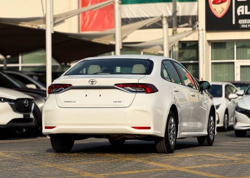 2023 Toyota Corolla XLI thumbnail 6