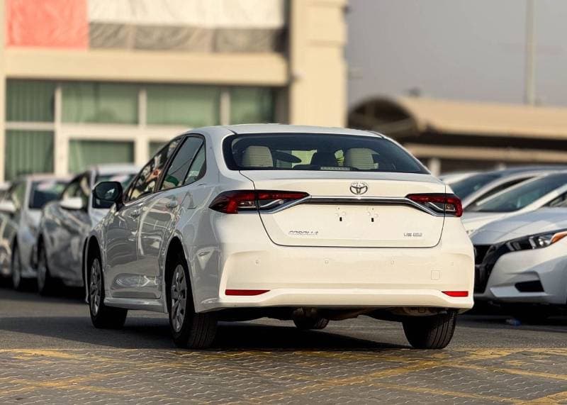 2023 Toyota Corolla XLI thumbnail 4