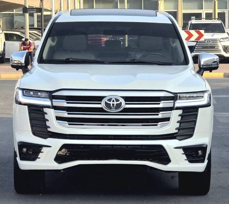 2017 Toyota Land Cruiser GXR thumbnail 6