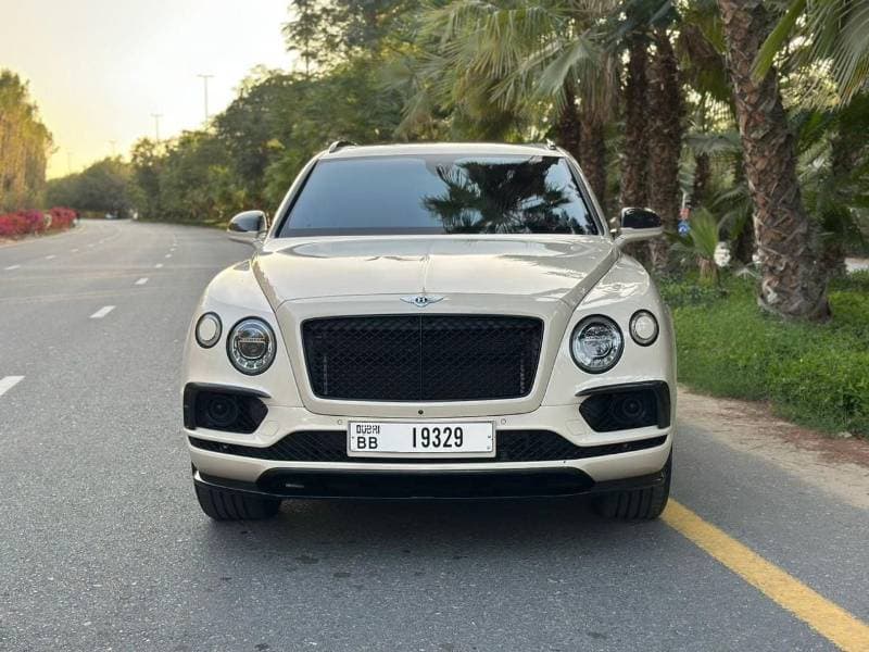 2017 Bentley Bentayga SIGNATURE thumbnail 4