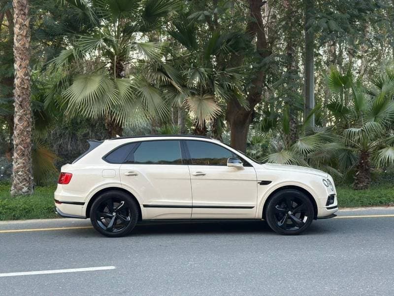2017 Bentley Bentayga SIGNATURE thumbnail 6