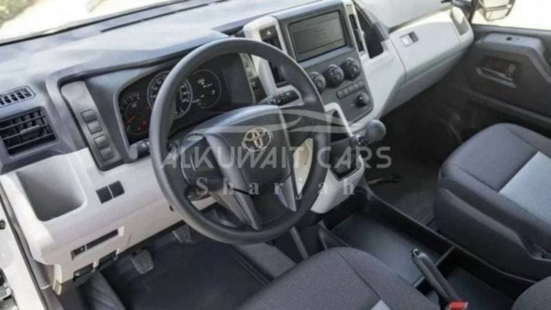2024 Toyota Hiace GL thumbnail 7